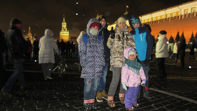 Москва. Красная площадь. 1 января 2016 года. На улице морозззз, а народу тьма)))